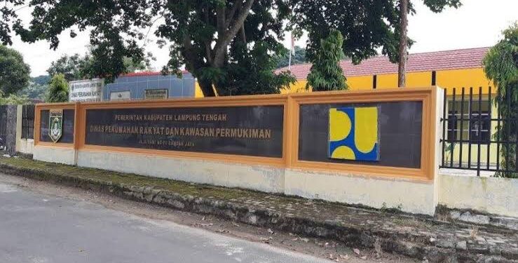 KPK Geledah Kantor Dinas Perkim Lampung Tengah, Ada apa ?