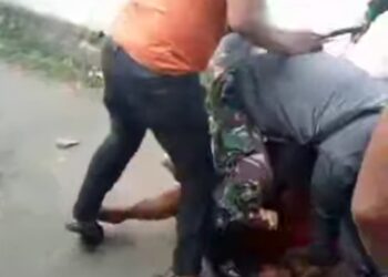 Aksi Pengeroyokan Menggunakan Senjata Tajam, Salah Satunya Diduga Melibatkan Oknum Berseragam Loreng